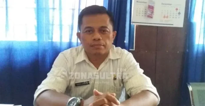 Pelaksana tugas (Plt) Kepala Bidang Pengelolaan Informasi Administrasi Kependudukan (Piak) Disdukcapil Muna Hasrin