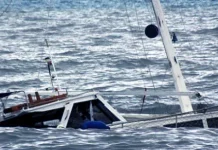 Ada 40 Kecelakaan Kapal Laut di Sultra Sepanjang 2020 Ilustrasi kapal tenggelam