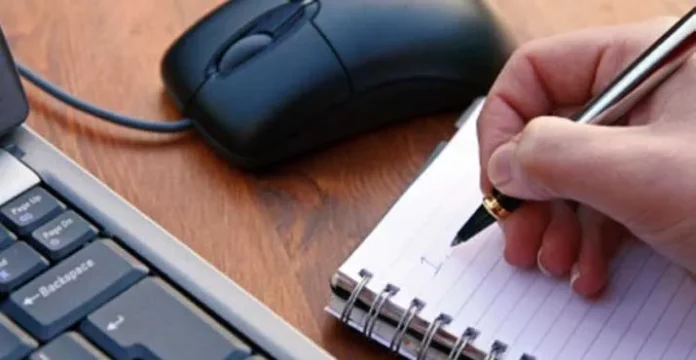 Tingkatkan Literasi di Era Digital, Mahasiswa Perpustakaan UHO Gelar Pelatihan Menulis