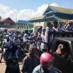 Kampanye Akbar Rusda-Safei Lumpuhkan Jalan Kelurahan Tomba Kampanye Akbar Rusda-Safei Lumpuhkan Jalan Kelurahan Tomba