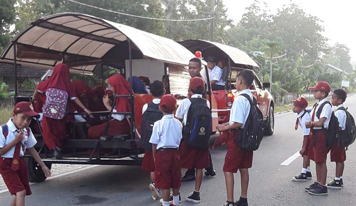 Kendaraan Giat Belajar dan Wajah Pendidikan di Perbatasan Konsel