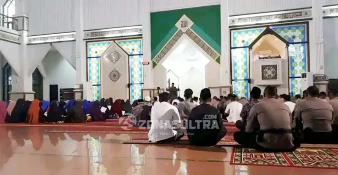 Masyarakat Bersama Polisi di Kendari Doakan Syuhada Polisi yang Gugur di Mako Brimob