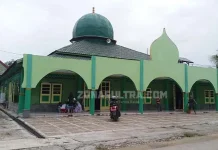 Masjid Raya Raha, Masjid Tertua di Kota Raha Masjid Raya Raha