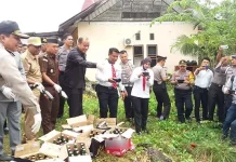 Polres Muna Musnahkan 8 Ton Miras Tradisional Polres Muna Musnahkan 8 Ton Miras Tradisional
