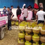 Stabilkan Harga Elpiji 3 Kg, Pertamina dan ESDM Sultra Operasi Pasar Stabilkan Harga Elpiji 3 Kg, Pertamina dan ESDM Sultra Operasi Pasar