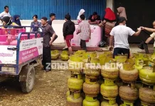 Stabilkan Harga Elpiji 3 Kg, Pertamina dan ESDM Sultra Operasi Pasar Stabilkan Harga Elpiji 3 Kg, Pertamina dan ESDM Sultra Operasi Pasar