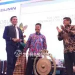 Pj Gubernur Minta PLN Alirkan Listrik ke Masjid Al-Alam Pj Gubernur Minta PLN Alirkan Listrik ke Masjid Al-Alam