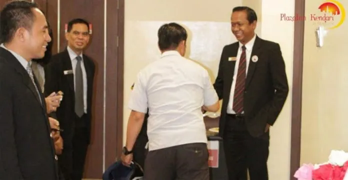 Peringati Hari Buruh, Plaza Inn Kendari Gelar Welcoming Staf