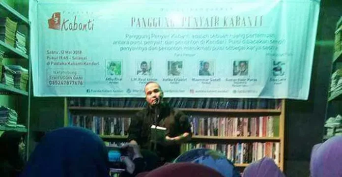 Panggung Penyair Kabanti, Bukti Denyut Puisi di Sultra Masih Menggelora
