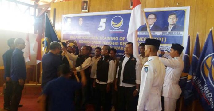 Hadapi Pemilu 2019, Partai NasDem Lantik Komisi Saksi NasDem se-Wakatobi