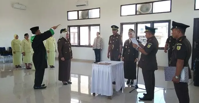 sertijab_bombana Kasi Intel Kejari Bombana Resmi Berganti