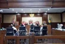 Sidang OTT Suap, Ipar ADP Dicecar Pertanyaan Proses Transaksi Sidang OTT Suap, Ipar ADP Dicecar Pertanyaan Proses Transaksi