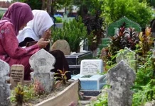 Ziarah Kubur, Tradisi Masyarakat Konut Sambut Ramadan Ziarah Kubur, Tradisi Masyarakat Konut Sambut Ramadan