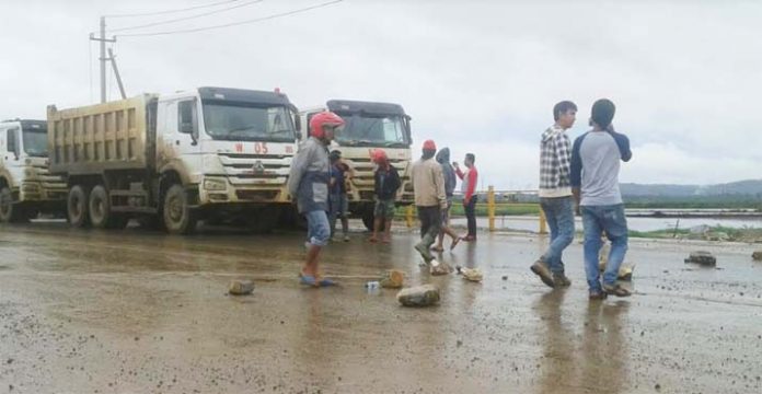 Diduga Ada Provokator, Blokir Jalan PT. VDNI Morosi Belum Dibuka