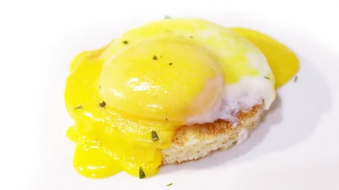 Sarapan Sehat Dengan Egg Benedict Hanya di Plaza Inn Kendari By Horison