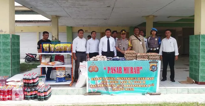 Jelang Lebaran, Polres Muna Gelar Pasar Murah