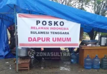 Dapur Umum Relawan Indonesia di Posko Wanggu Kekurangan Logistik Dapur Umum Relawan Indonesia di Posko Wanggu Kekurangan Logistik