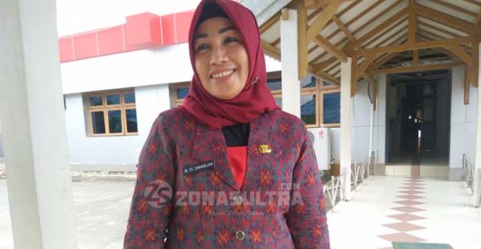 Kepala Disperindag Konsel Siti Chadijah