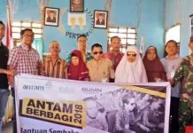 ANTAM Santuni 85 Tunanetra di Kolaka ANTAM Santuni 85 Tunanetra di Kolaka