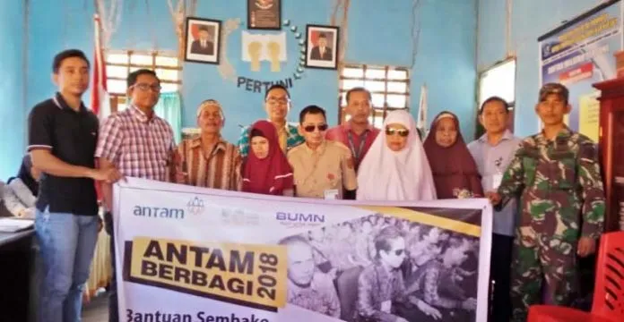 ANTAM Santuni 85 Tunanetra di Kolaka