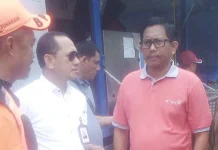 Manager CSR Antam Sultra Kunjungi Korban Banjir Kali Wanggu Manager CSR Antam Sultra Kunjungi Korban Banjir Kali Wanggu