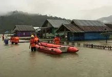 Konut Banjir, Jalan Penghubung Putus, Siswa Terancam Tak Sekolah Konut Banjir, Jalan Penghubung Putus, Siswa Terancam Tak Sekolah