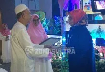 Gelar Bukber, Alumni 93 Spendu Kendari Santuni Keluarga Dua Almarhum Gurunya Gelar Bukber, Alumni 93 Spendu Kendari Santuni Keluarga Dua Almarhum Gurunya