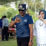 Bupati Buteng Bersama Istri Memilih di TPS 2 Desa Balobone Bupati Buteng Bersama Istri Memilih di TPS 2 Desa Balobone