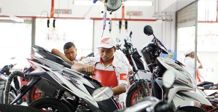 Service Motor di Dealer Honda, Cuma Bayar Rp4.800