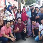 Komunitas Eagle Cars Kendari Berbagi Takjil ke Pengguna Jalan Komunitas Eagle Cars Kendari Berbagi Takjil ke Pengguna Jalan