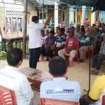 Sambangi Konkep, Hugua Yakinkan Relawannya Tetap Berjuang Menangkan Asrun-Hugua Sambangi Konkep, Hugua Yakinkan Relawannya Tetap Berjuang Menangkan Asrun-Hugua