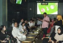 Asrun-Hugua Janji Canangkan Beasiswa Sekolah ke Luar Negeri Asrun-Hugua Janji Canangkan Beasiswa Sekolah ke Luar Negeri