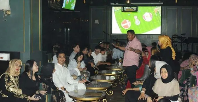 hugua_nobar Asrun-Hugua Janji Canangkan Beasiswa Sekolah ke Luar Negeri
