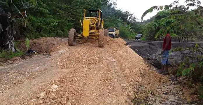 Jalur Utara di Butur Rusak dan Longsor