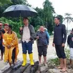 Bupati Surunuddin Instruksikan Dinas Terkait Segera Tangani Banjir Bupati Surunuddin Instruksikan Dinas Terkait Segera Tangani Banjir
