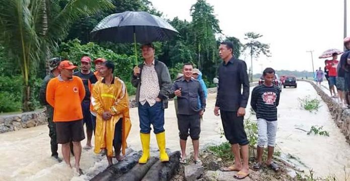 Bupati Surunuddin Instruksikan Dinas Terkait Segera Tangani Banjir