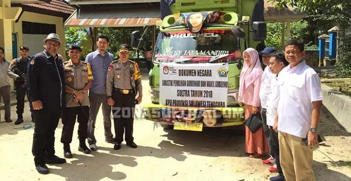 logistik_pilgub KPU Sultra Resmi Distribusikan Logistik Pilgub