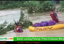 VIDEO : Banjir Lorong Pelangi, Polisi Evakuasi Warga
