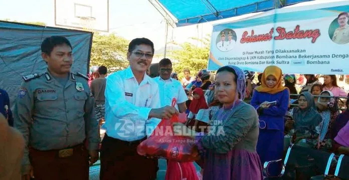 Pemkab Bombana Gandeng Bank Sultra dan Kansilog Buka Pasar Murah