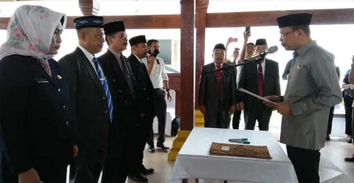 Kembali Lantik Pejabatnya, Ini Pesan Bupati Bombana