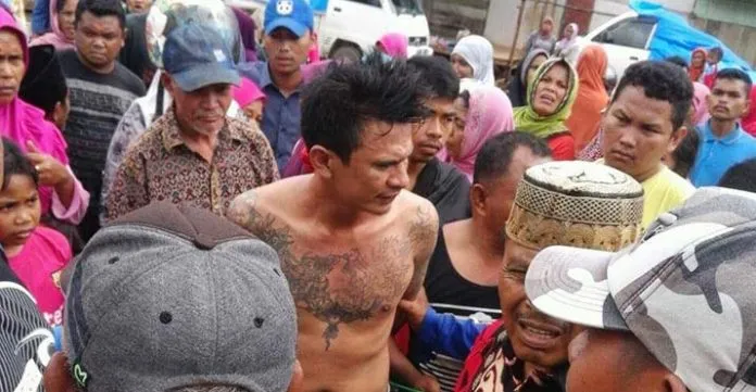 pencuri_pasar Pemuda Ini Tertangkap Tangan Curi Uang Pedagang di Pasar Matakidi