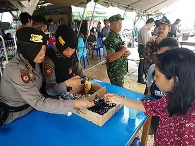 Polda Sultra Dirikan Tenda Darurat Banjir di Wanggu