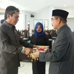 Bupati Butur Serahkan Tiga Buah Raperda ke DPRD Bupati Butur Serahkan Tiga Buah Raperda ke DPRD