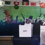 Rusda Mahmud Salurkan Hak Suara Didampingi Istri dan Putranya Rusda Mahmud Salurkan Hak Suara Didampingi Istri dan Putranya