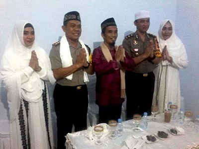 Berharap Pilkada Damai, Ribuan Warga Kendari Tabligh Akbar Bersama Ustadz Maulana