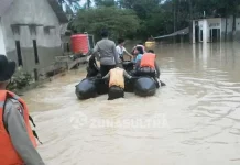 Hujan dan Banjir, Warga Wanggu Diberi Kemudahan Memilih di TPS Emergency Hujan dan Banjir, Warga Wanggu Diberi Kemudahan Memilih di TPS Emergency