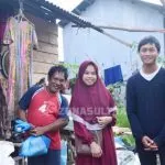 Donasi Ramadan, Mahasiswa FISIP Bagikan Sembako Hingga Perlengkapan Sholat ke Warga Donasi Ramadan, Mahasiswa FISIP Bagikan Sembako Hingga Perlengkapan Sholat ke Warga