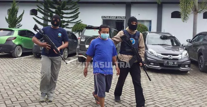 Bawa Sabu, Guru Honorer Asal Aceh Diciduk BNNP Sultra