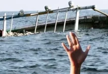 Kapal Tujuan Bombana yang Tenggelam di Teluk Bone Berhasil Dievakuasi Dua Kapal Tabrakan di Pulau Wawonii, 1 Orang Dilaporkan Hilang