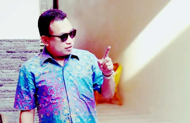 Direktur Aman Center Laode Rahmat